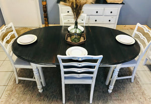 Beautiful Vintage Wood Table & Chairs