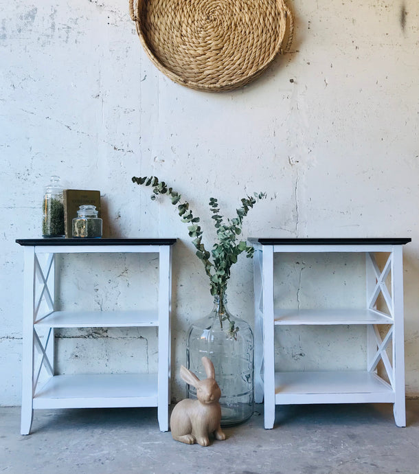 Perfect Farmhouse Cross Base End Table Set