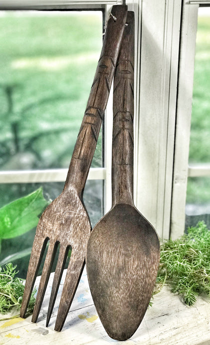 Vintage wood fork & spoon decor