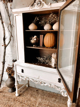 Load image into Gallery viewer, Available @Twin Rivers Local Vintage