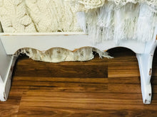 Load image into Gallery viewer, Adorable Large Vintage Wood Blanket Rack
