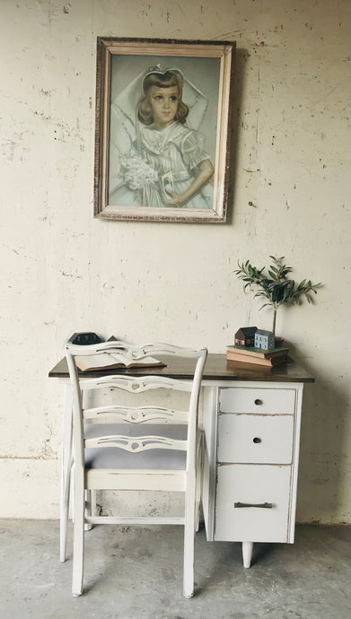 Adorable Vintage Desk & Chair Set