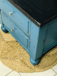 Pretty Chunky Blue Single End Table