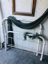 Load image into Gallery viewer, Vintage Chippy Metal Full Size Bed