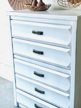 Load image into Gallery viewer, Pretty Farmhouse Chest of Drawers