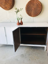 Load image into Gallery viewer, Beautiful Vintage MCM Buffet or TV Stand