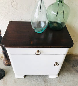 Adorable Art Deco Single Nightstand Cabinet