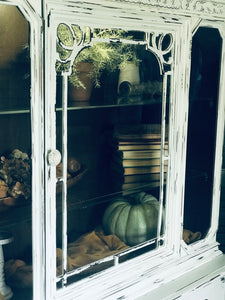 Gorgeous Ornate Antique Lighted China Cabinet