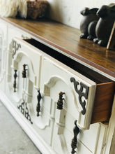 Load image into Gallery viewer, Stunning Bedroom Set