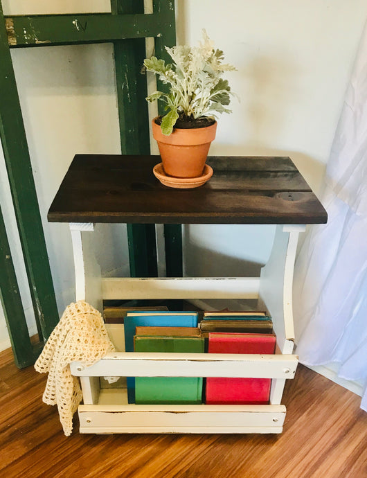 Adorable Farmhouse Magazine Rack End Table