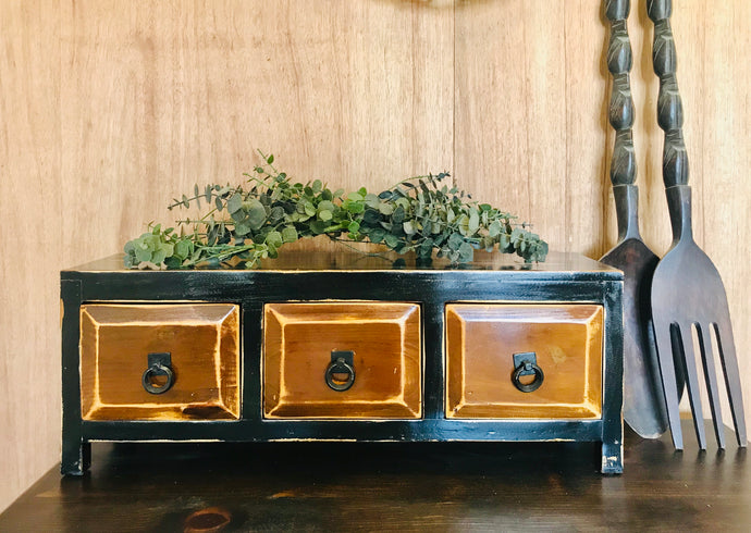 Adorable Wood Tabletop Cubby Box