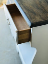 Load image into Gallery viewer, Vintage Farmhouse Nightstand Set