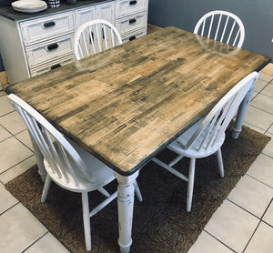 Perfect Coastal/Farmhouse Table & Chairs