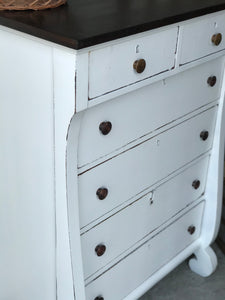 Beautiful Antique Farmhouse Chest of Drawers