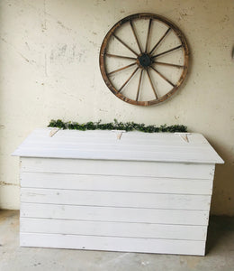 Amazing Extra Large Farmhouse Storage Box