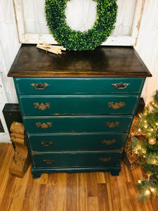 Elegant “Heywood Wakefield” Chest of Drawers