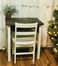 Load image into Gallery viewer, Adorable Vintage Kid’s Desk &amp; Chair