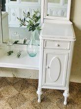Load image into Gallery viewer, Gorgeous Vintage Shabby Chic Vanity