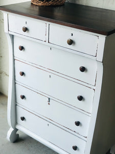 Beautiful Antique Farmhouse Chest of Drawers