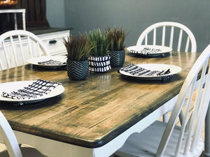 Perfect Coastal/Farmhouse Table & Chairs