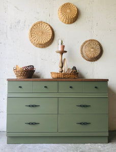 Pretty Vintage MCM Dresser
