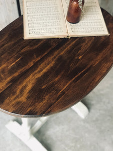 Cute Little Farmhouse Accent Table or Plant Stand