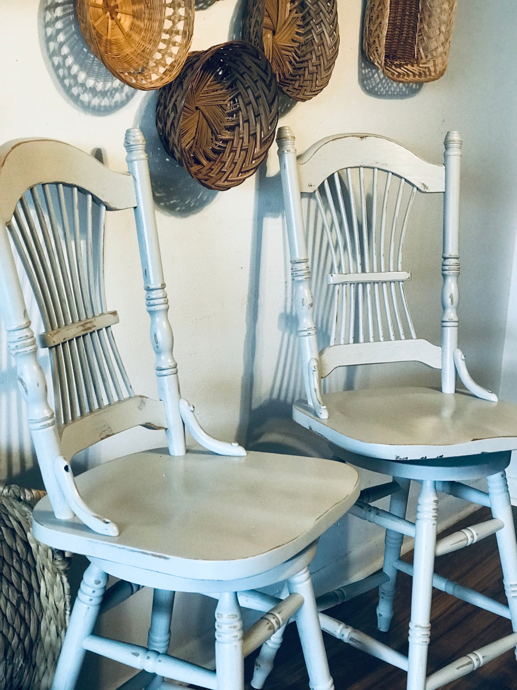 Perfect Vintage Counter-height Swivel Stools