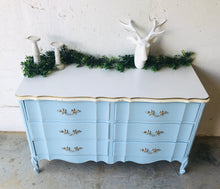 Load image into Gallery viewer, Pretty Vintage French Provincial Dresser