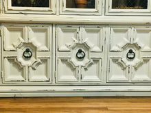 Load image into Gallery viewer, Stunning Vintage Ornate China Cabinet