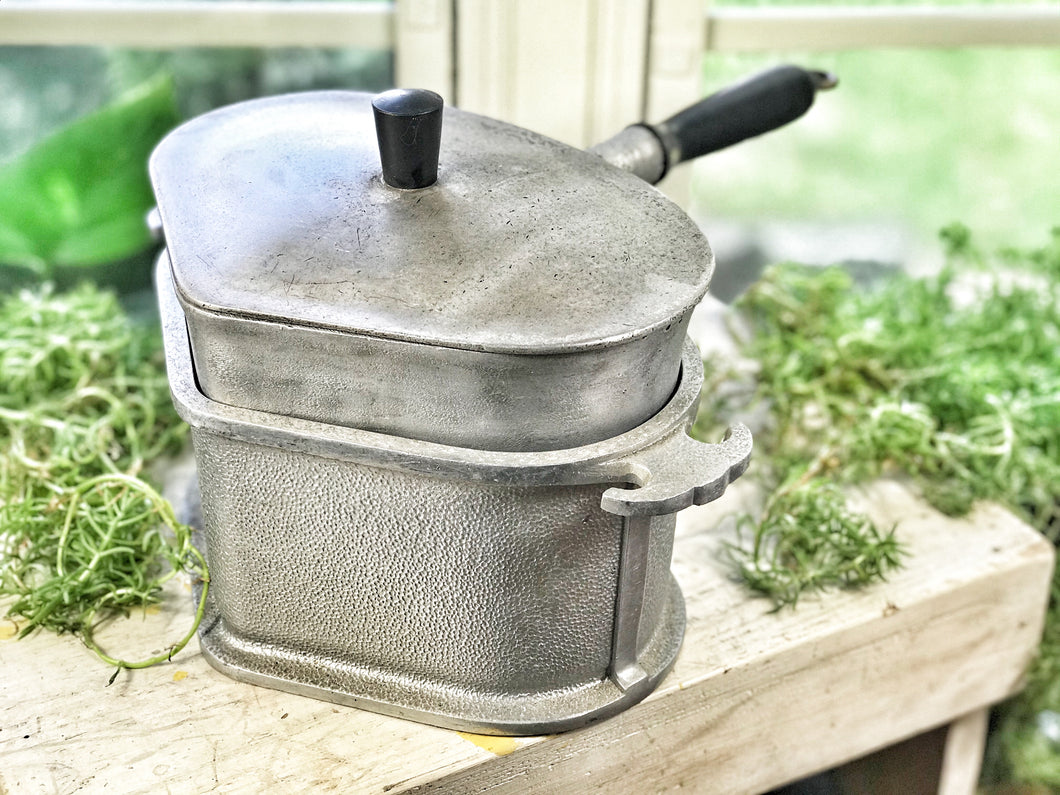 Vintage metal pot 3pc