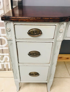 Beautiful & Classy Antique Desk (No chair)