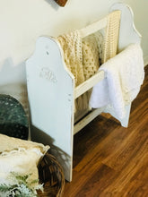 Load image into Gallery viewer, Adorable Vintage Wood Blanket Rack