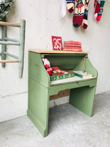 Adorable Small Roll Top Desk or Mail Station