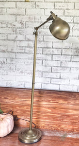 Cool brass adjustable lamp