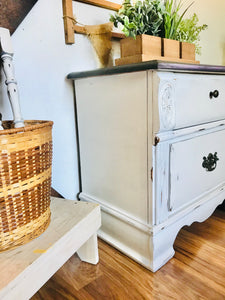 Chunky Farmhouse Single Nightstand