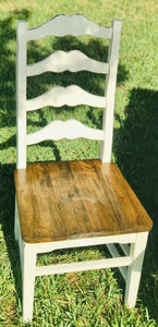 Gorgeous Farmhouse Table & Chairs