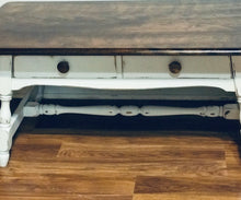 Load image into Gallery viewer, Adorable Vintage Coffee Table