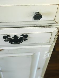 Beautiful Vintage Farmhouse Hutch