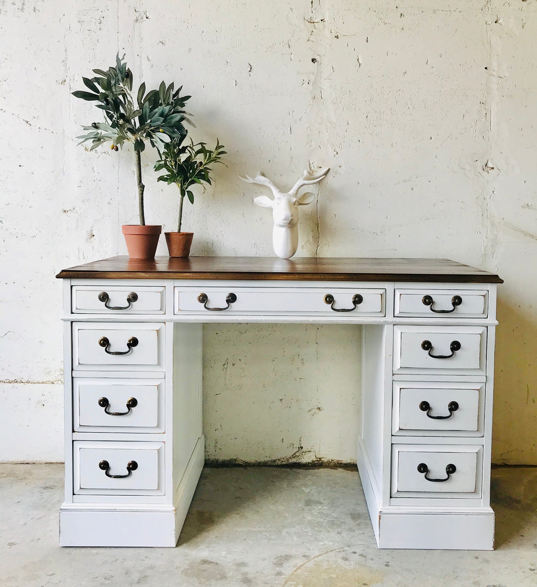 Pretty Vintage Farmhouse Desk