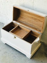 Load image into Gallery viewer, Adorable Little Wood Trunk