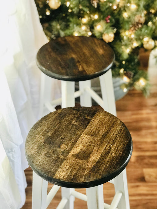 Adorable Farmhouse Counter-height Bar Stools