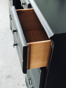 Moody Chippy Vintage Farmhouse Desk
