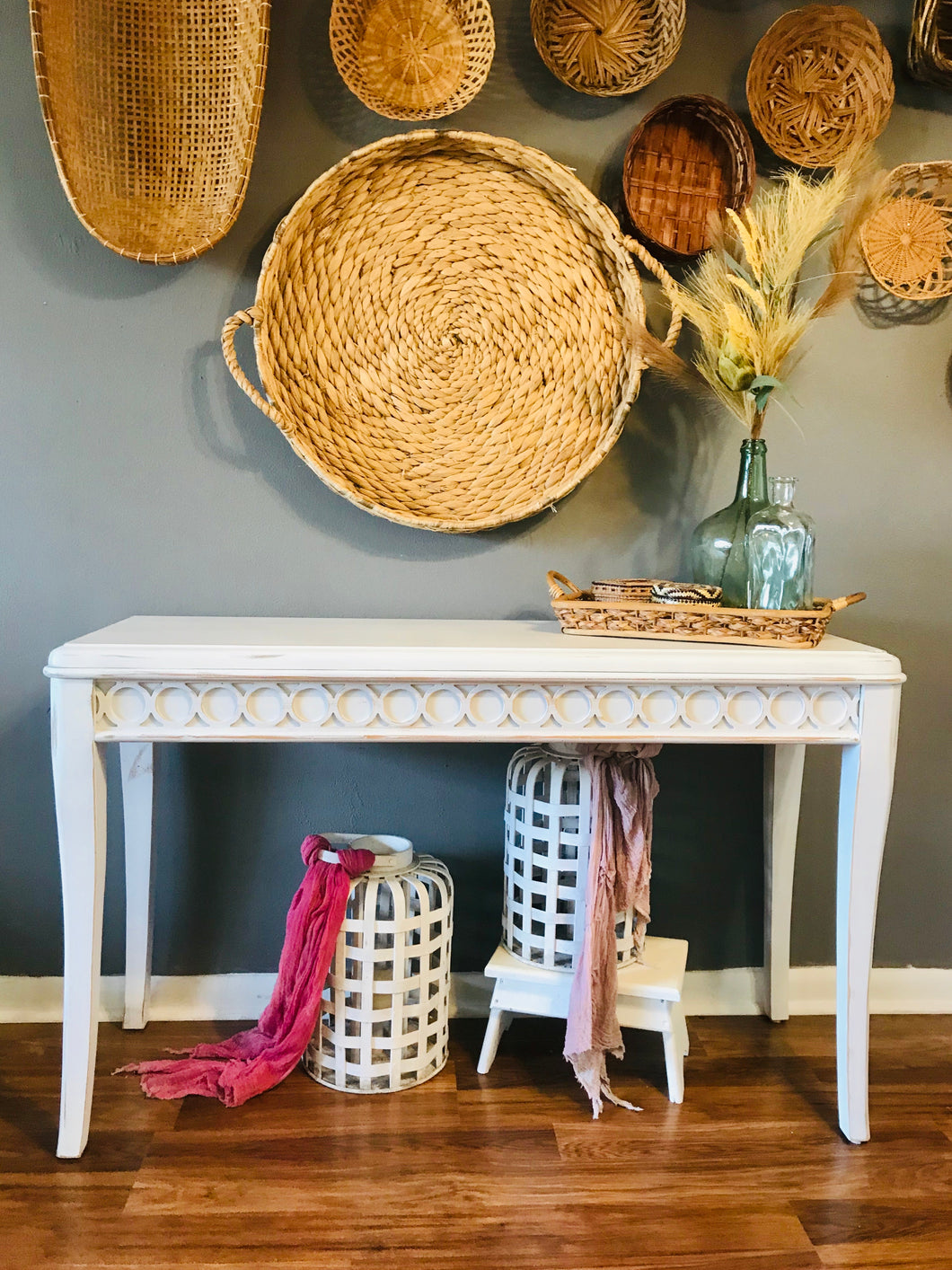 Beautiful Coastal White Entryway Table