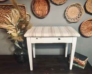 Adorable Grain Striped Piano Bench