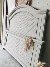 Load image into Gallery viewer, Pretty Neutral Queen Bed Frame (Complete)
