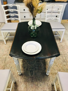 Beautiful Vintage Wood Table & Chairs