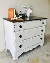 Load image into Gallery viewer, Pretty Farmhouse Chest of Drawers