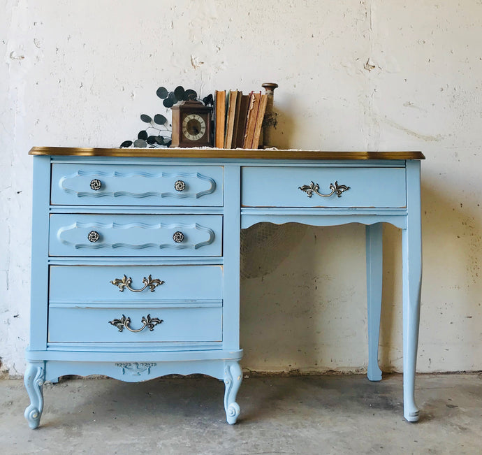 Pretty Vintage French Provincial Desk or Vanity