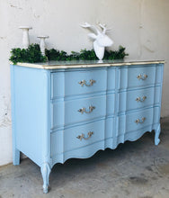 Load image into Gallery viewer, Pretty Vintage French Provincial Dresser