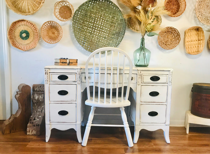 Gorgeous Vintage Desk & Chair